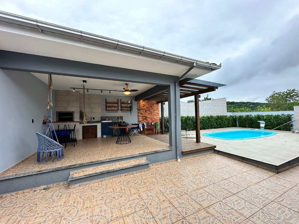 Casa, 3 quartos, 200 m² - Foto 1