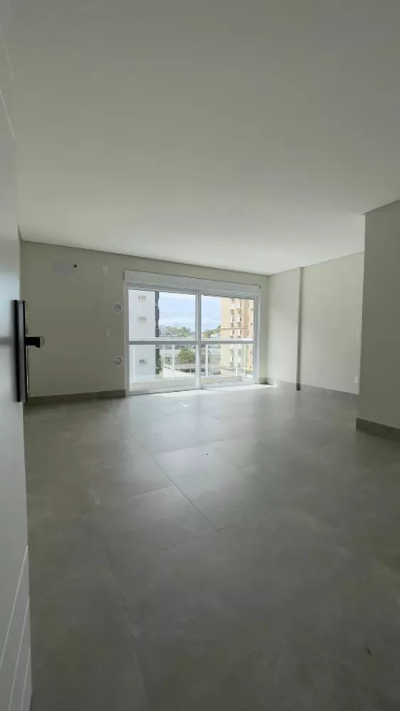 Apartamento à venda com 1 quarto, 38m² - Foto 2