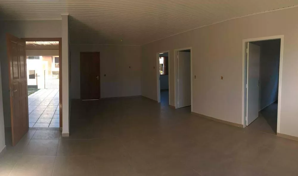 Casa à venda com 3 quartos, 150m² - Foto 2