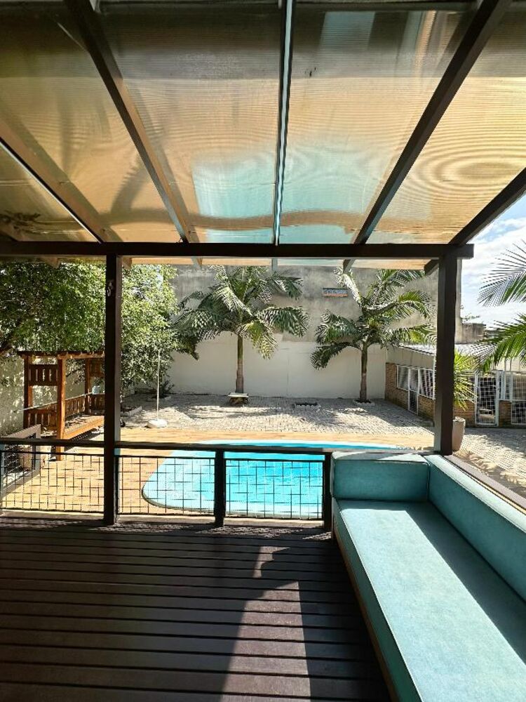 Casa à venda com 3 quartos, 254m² - Foto 9