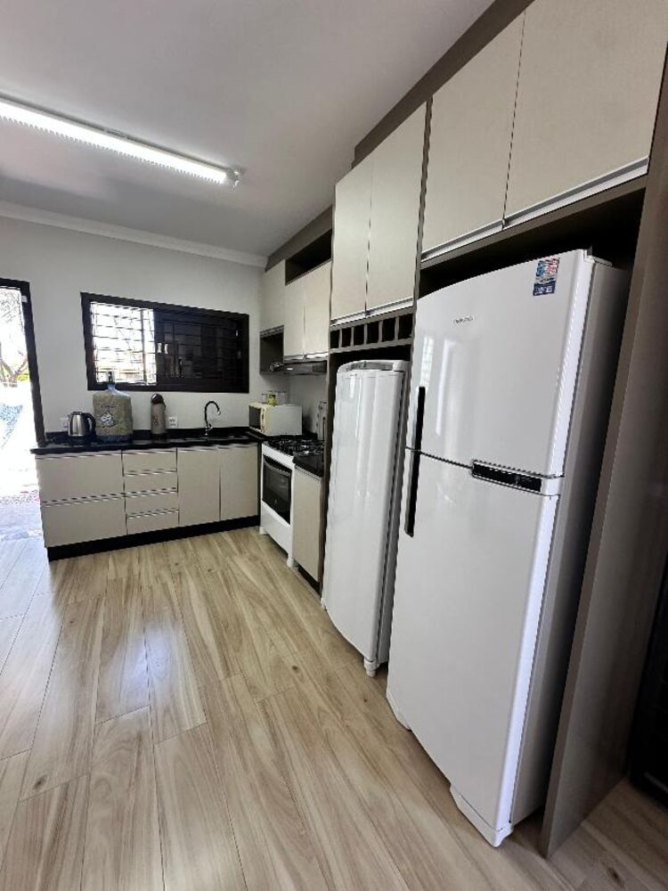 Casa à venda com 2 quartos, 110m² - Foto 13