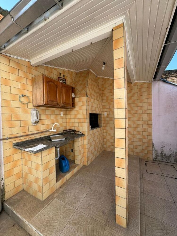 Casa à venda com 4 quartos, 250m² - Foto 15