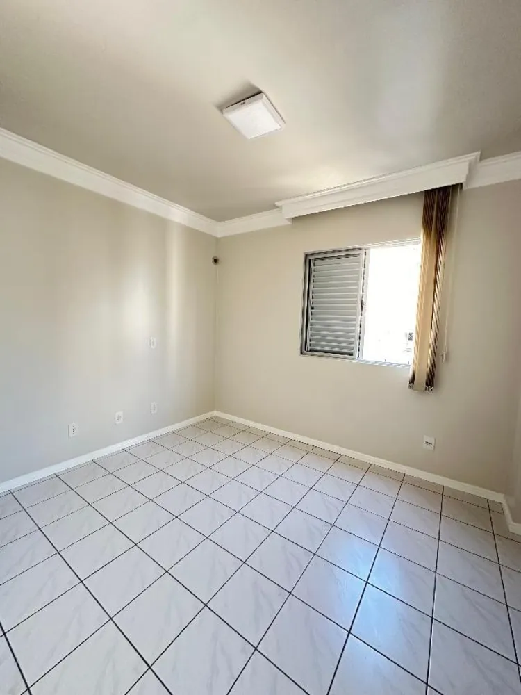 Apartamento, 3 quartos, 96 m² - Foto 2