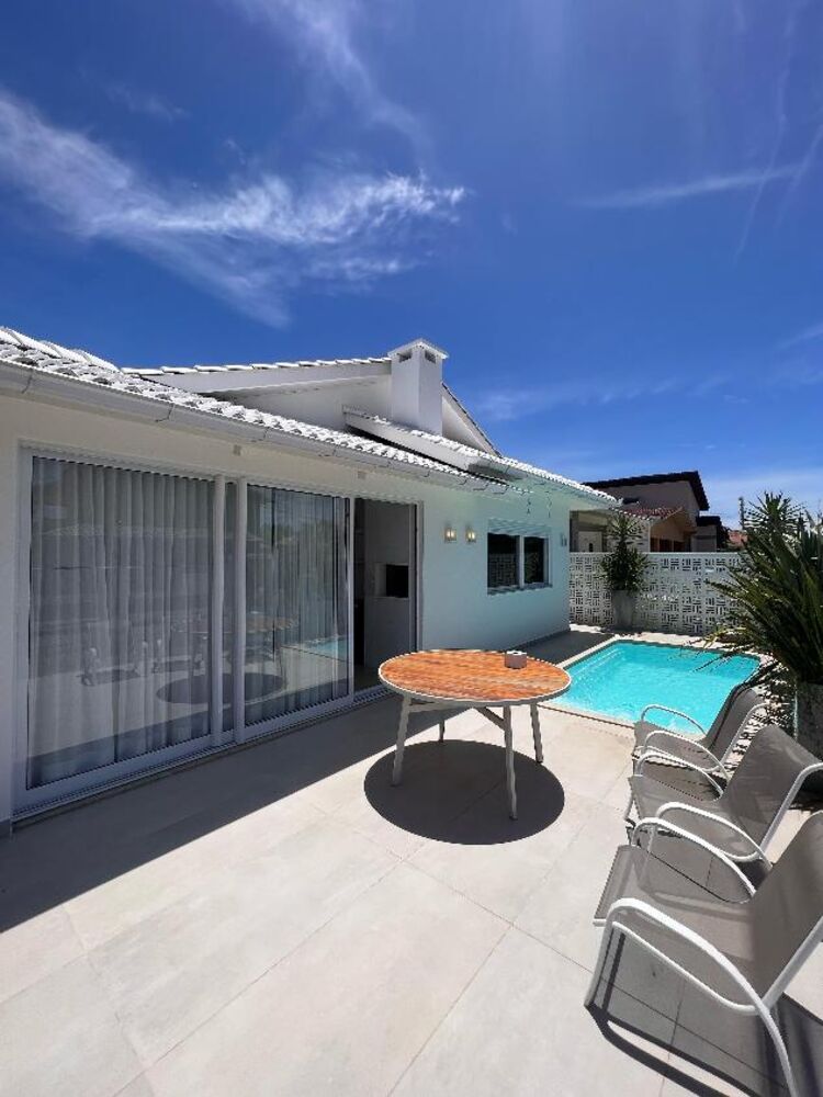 Casa, 4 quartos, 250 m² - Foto 1