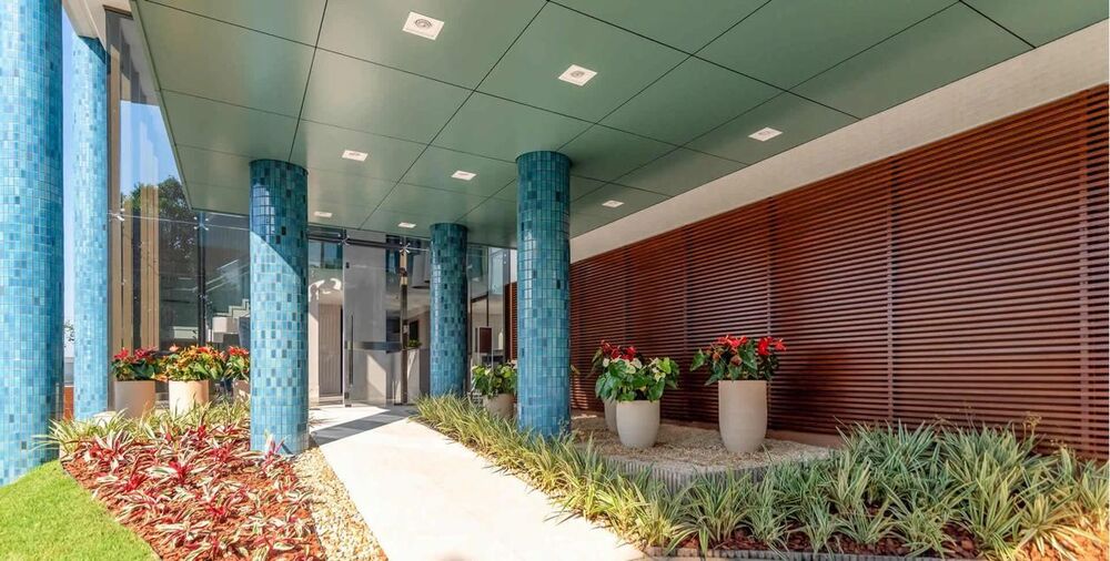 Apartamento à venda com 3 quartos, 172m² - Foto 2