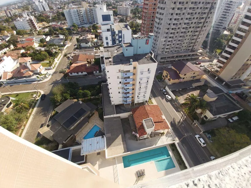 Apartamento à venda com 3 quartos, 152m² - Foto 9