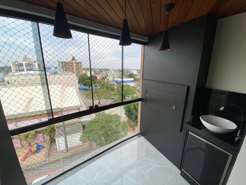 Apartamento à venda com 3 quartos, 97m² - Foto 1