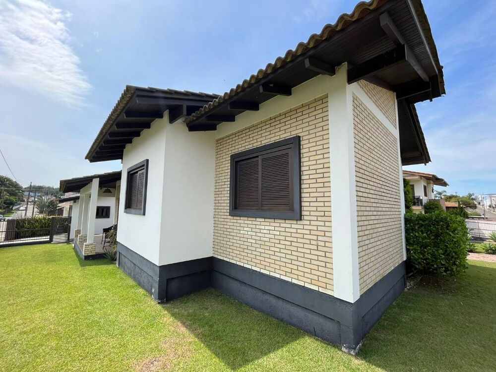 Casa, 3 quartos, 200 m² - Foto 1