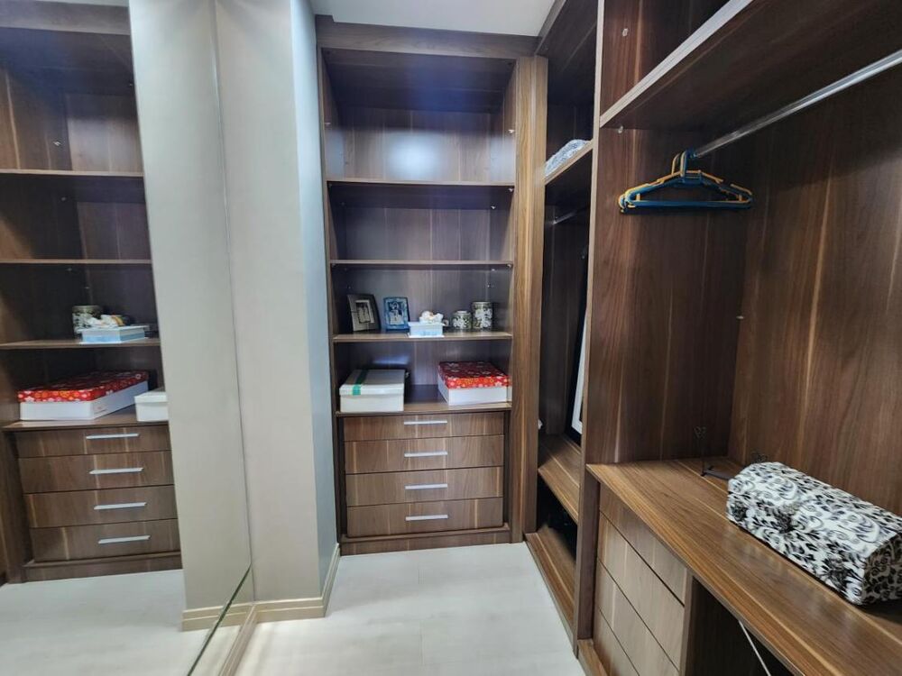 Apartamento à venda com 3 quartos, 165m² - Foto 7