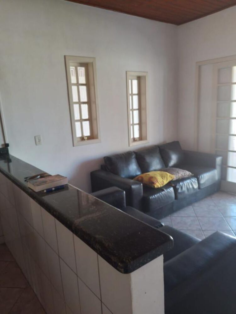 Casa à venda com 2 quartos, 120m² - Foto 2