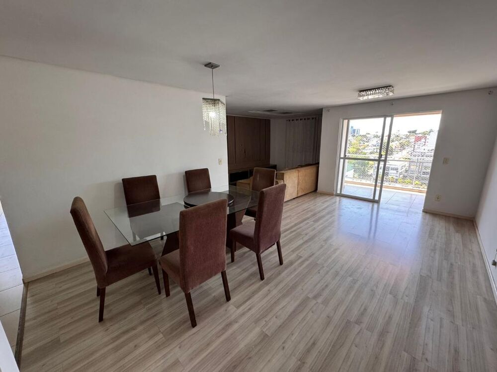 Apartamento à venda com 3 quartos, 123m² - Foto 1