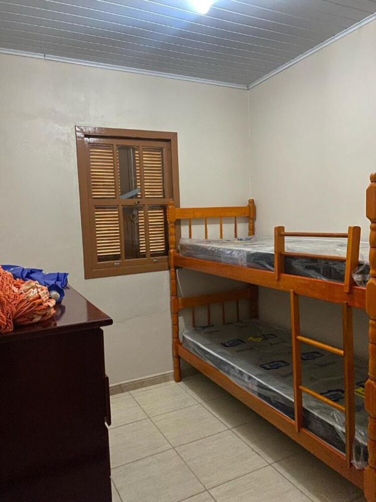 Casa à venda com 3 quartos, 100m² - Foto 4