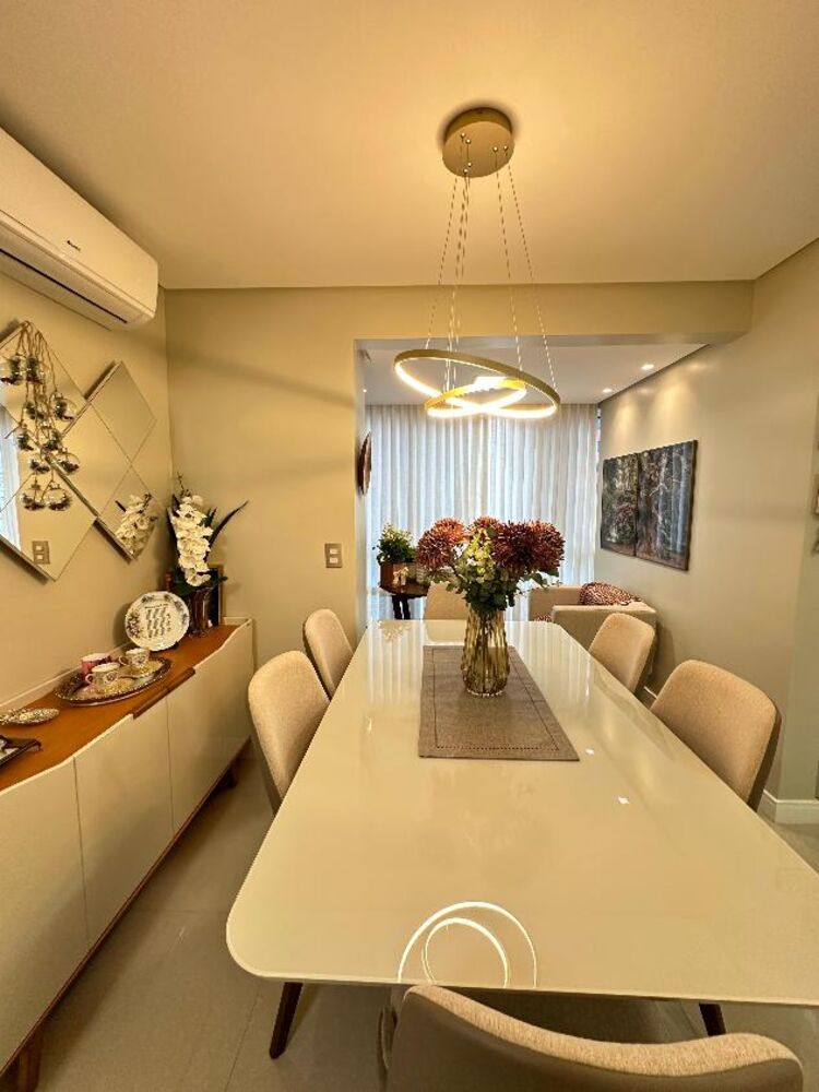 Apartamento à venda com 2 quartos, 79m² - Foto 1