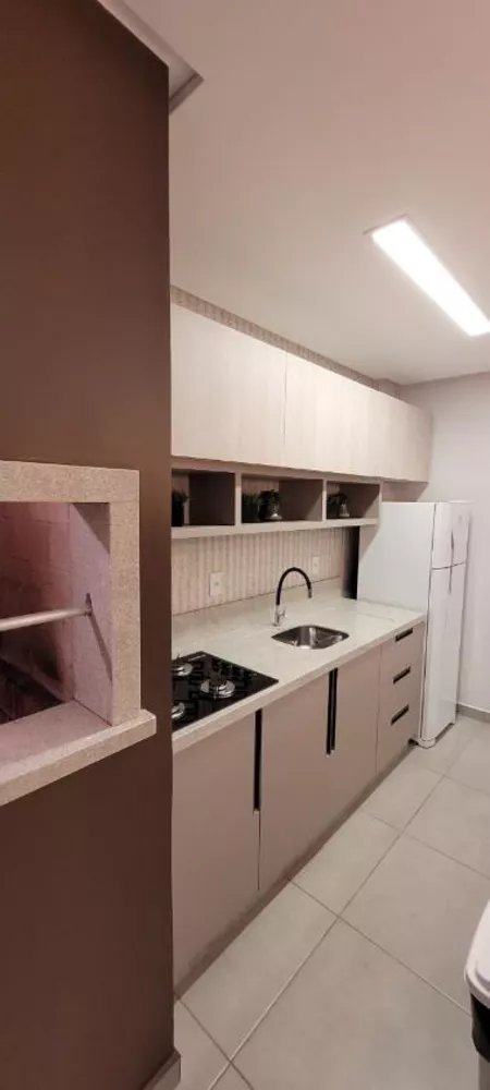 Apartamento à venda com 3 quartos, 86m² - Foto 2