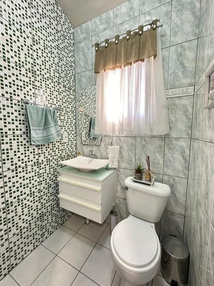 Casa, 3 quartos, 244 m² - Foto 2