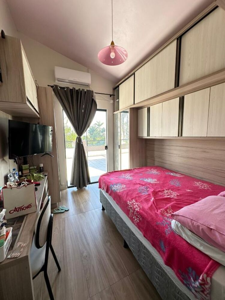 Casa, 3 quartos, 244 m² - Foto 4