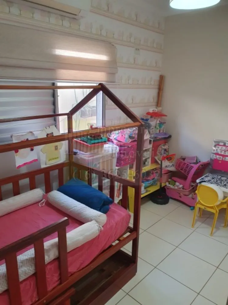 Casa, 3 quartos, 131 m² - Foto 1