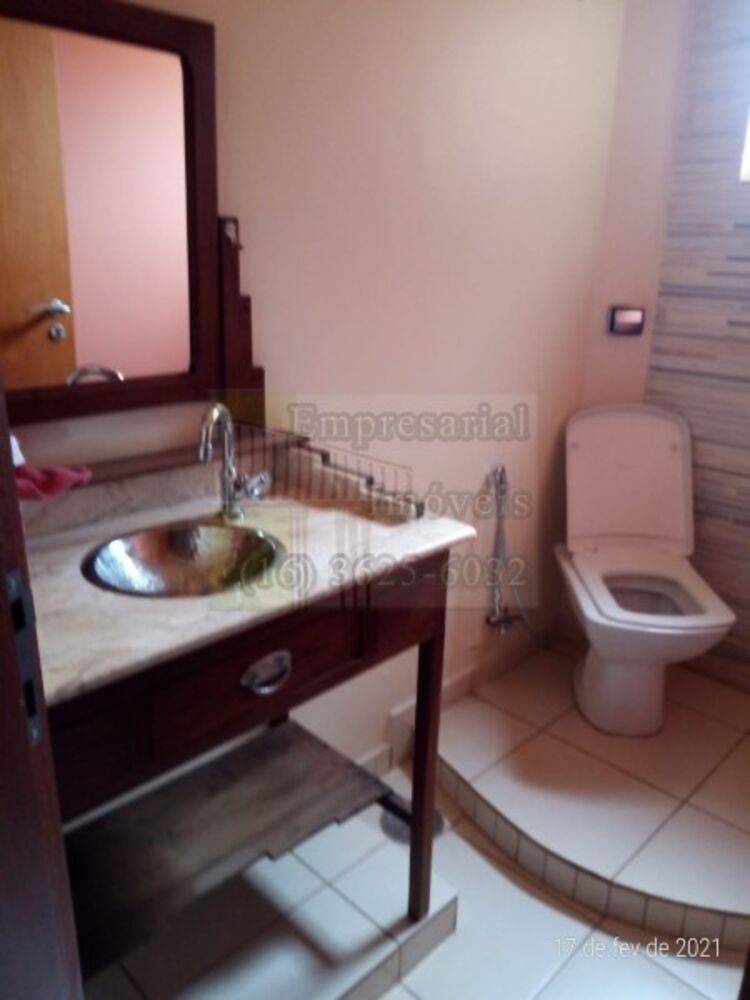 Casa à venda com 3 quartos, 291m² - Foto 4