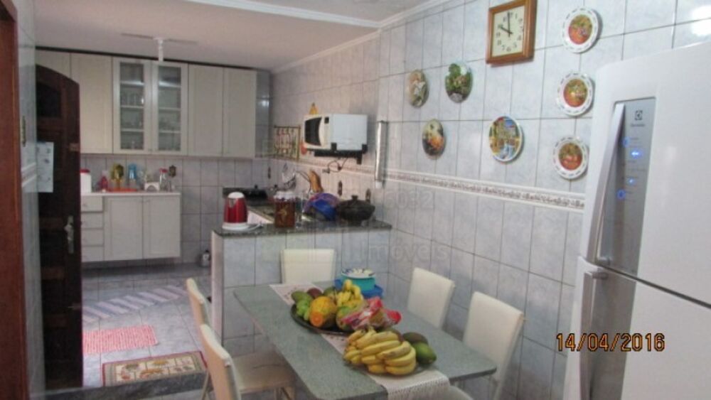 Sobrado à venda com 3 quartos, 330m² - Foto 3