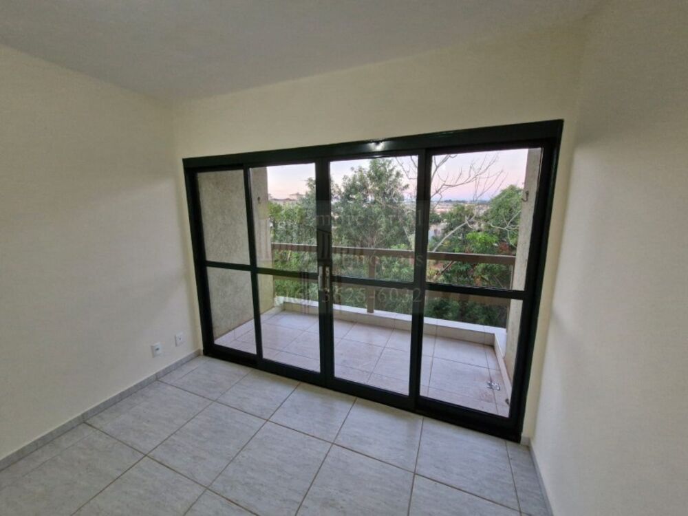Apartamento para alugar com 3 quartos, 90m² - Foto 1