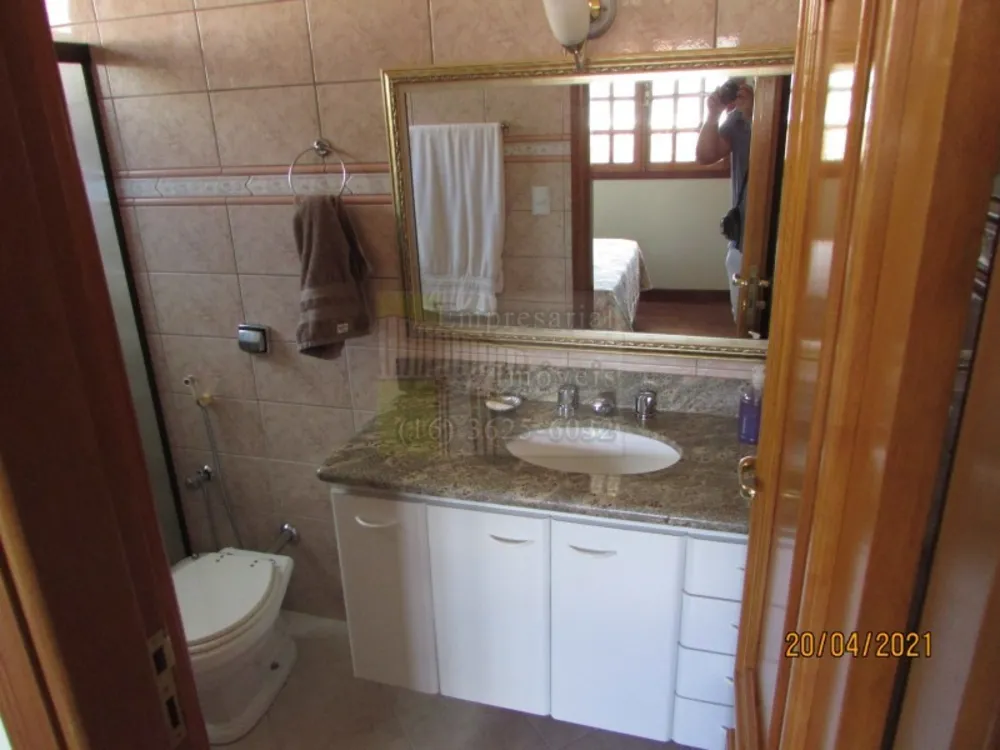Casa, 4 quartos, 245 m² - Foto 1