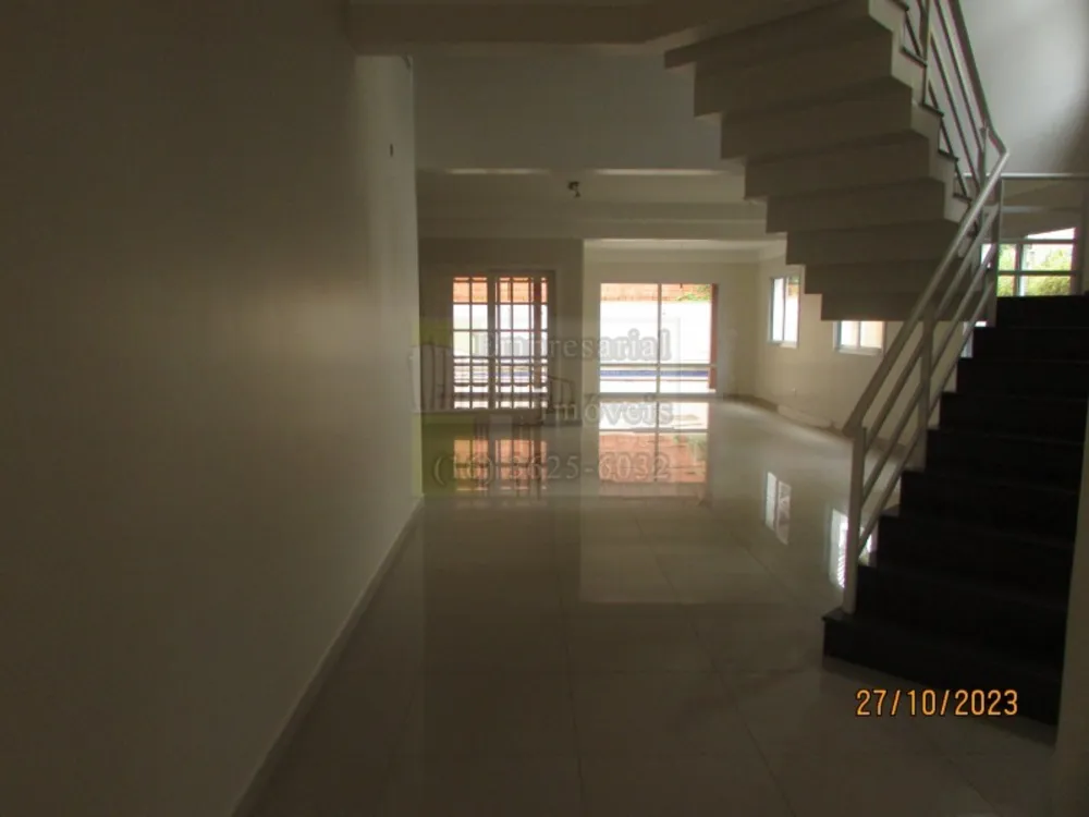 Casa de Condomínio - Foto 1