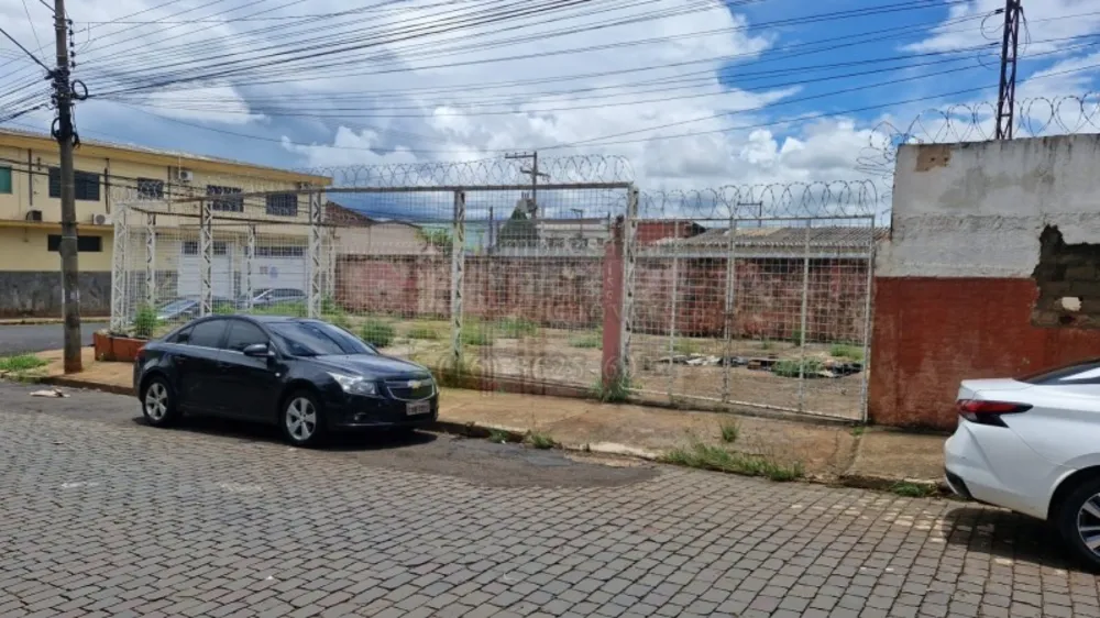 Loteamento e Condomínio - Foto 3