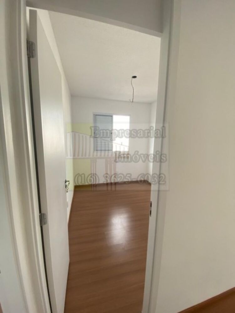 Apartamento à venda com 2 quartos, 43m² - Foto 2