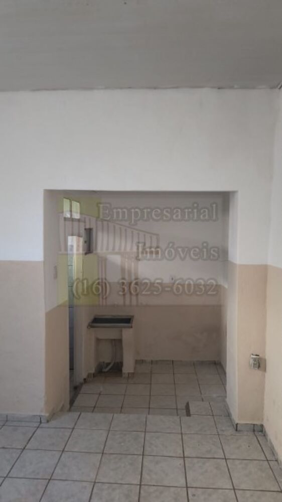Casa para alugar com 1 quarto, 40m² - Foto 3