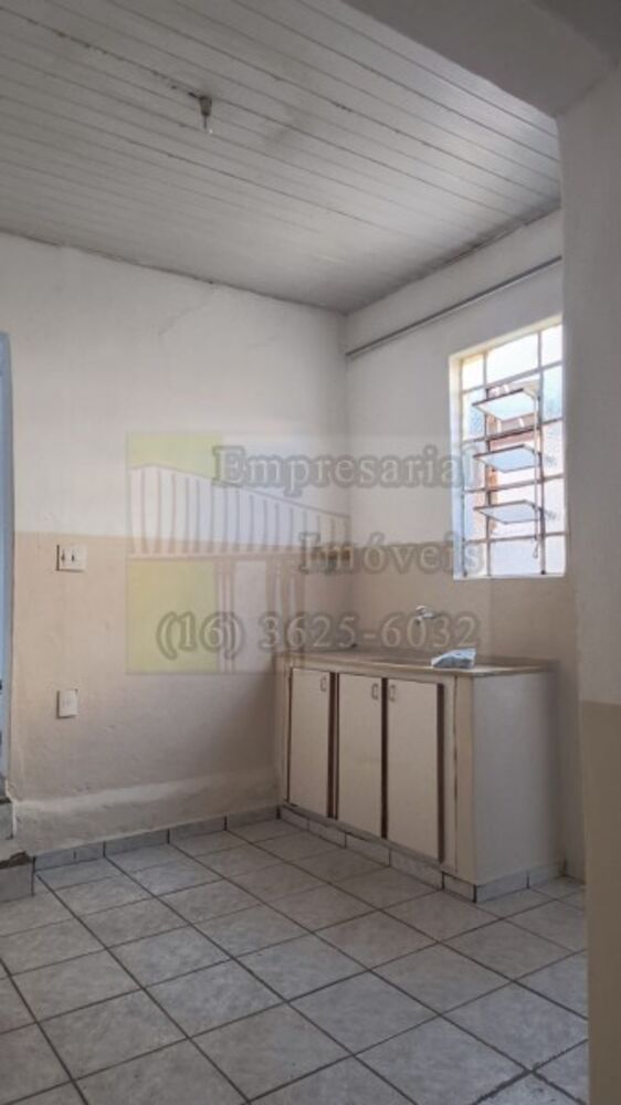 Casa para alugar com 1 quarto, 40m² - Foto 4