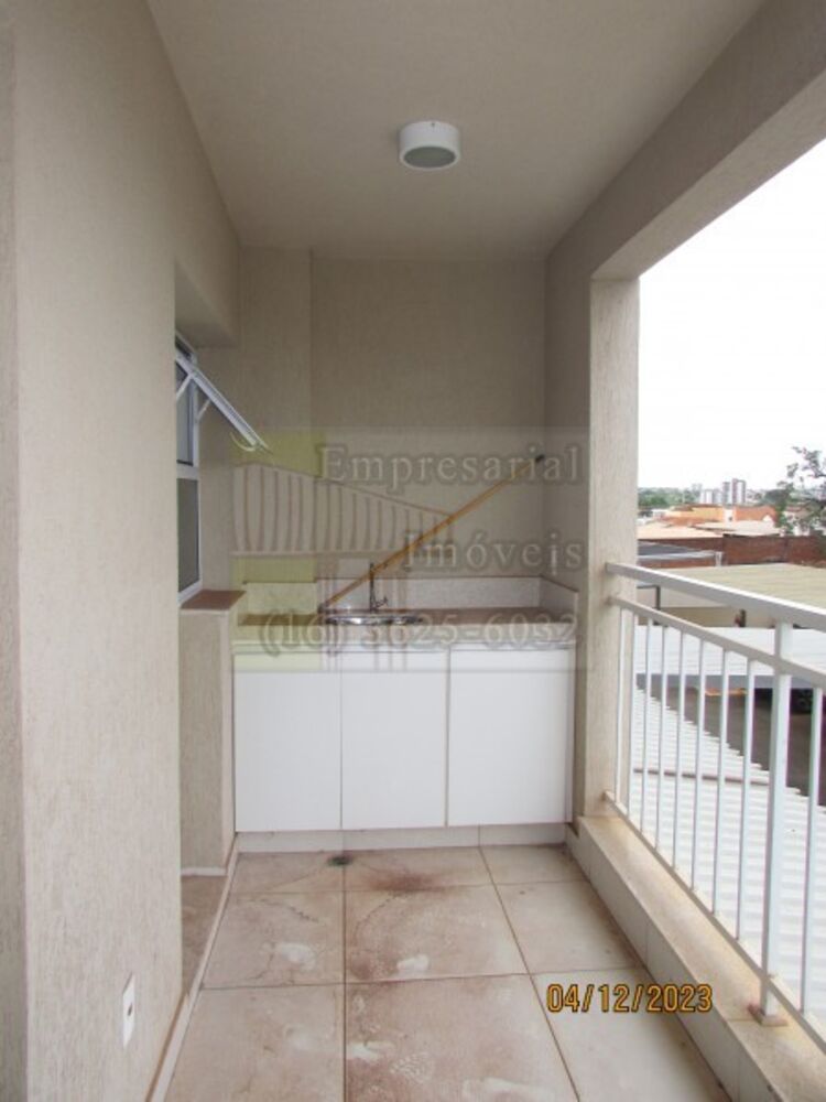Apartamento à venda com 3 quartos, 95m² - Foto 4