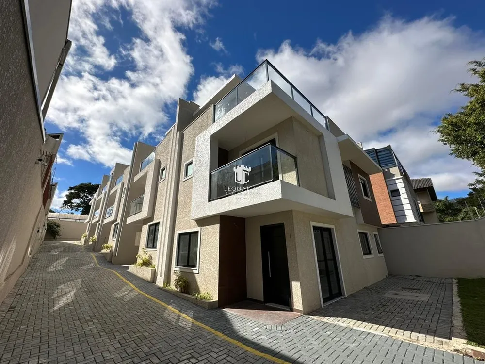 Sobrado, 3 quartos, 204 m² - Foto 1