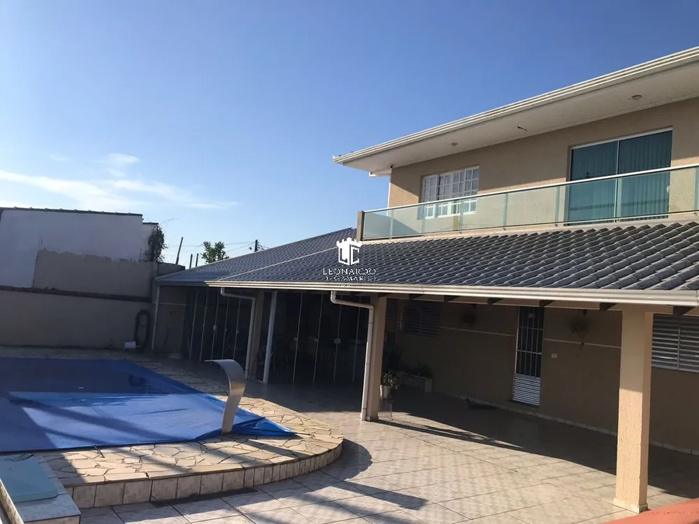 Casa, 3 quartos, 273 m² - Foto 2
