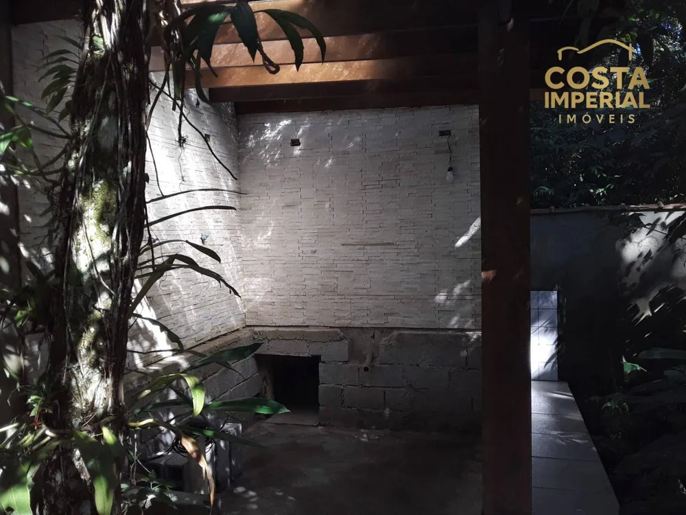 Casa, 3 quartos, 200 m² - Foto 1
