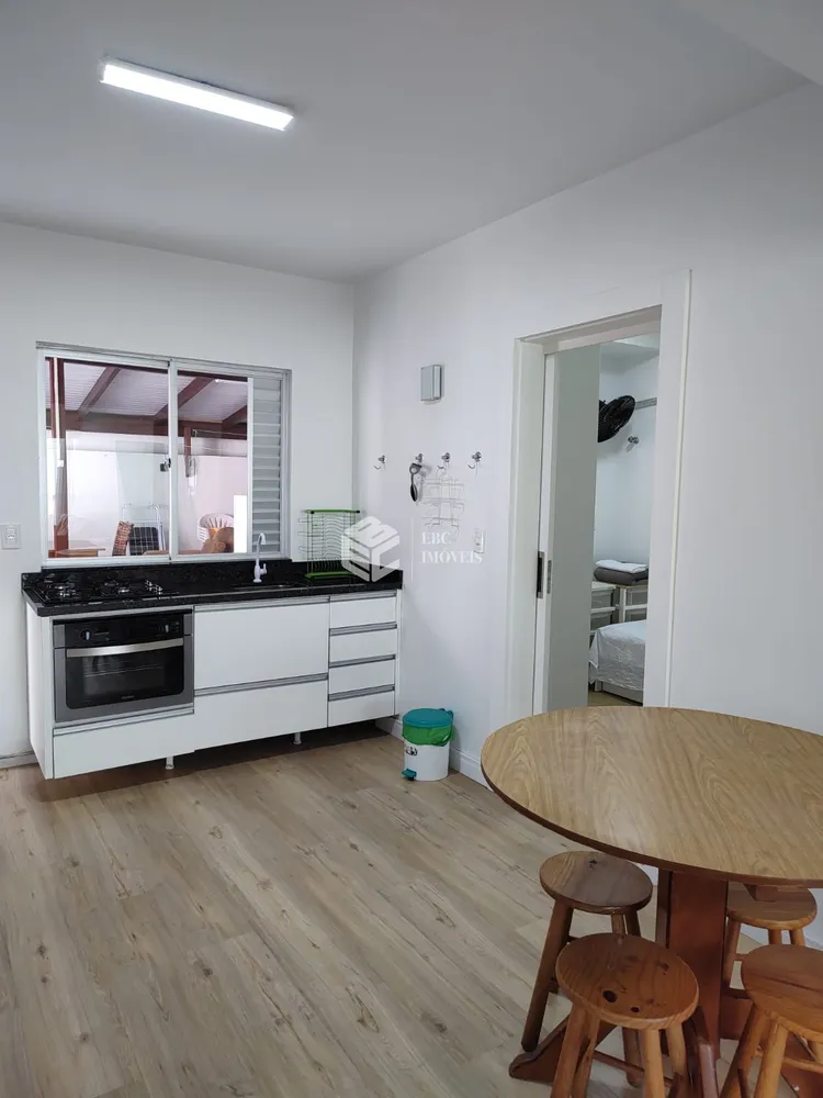 Apartamento, 3 quartos, 205 m² - Foto 2