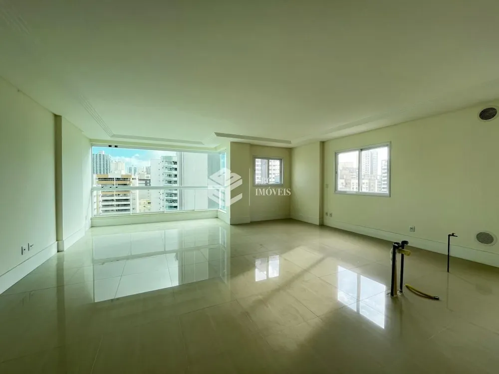 Apartamento, 3 quartos, 136 m² - Foto 1