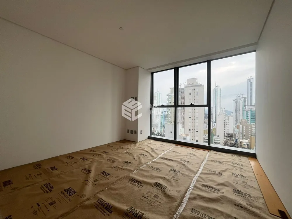 Apartamento, 4 quartos, 236 m² - Foto 1