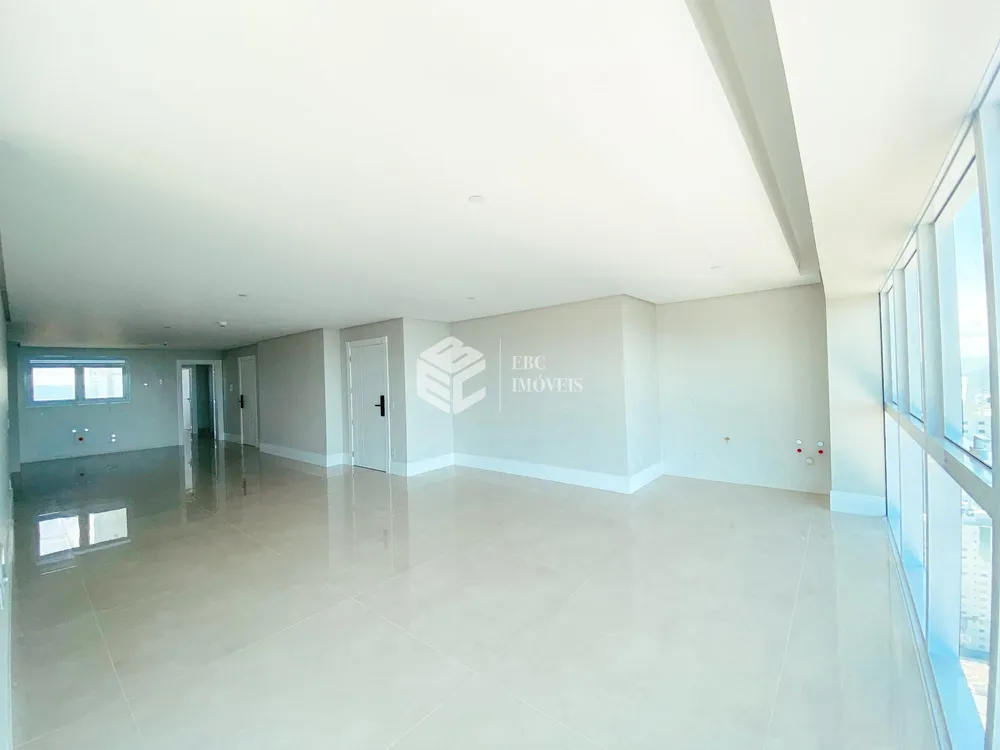 Apartamento, 4 quartos, 194 m² - Foto 2