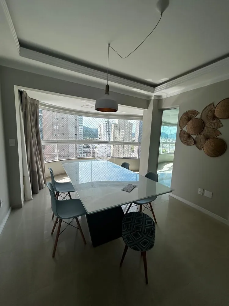 Apartamento, 3 quartos, 128 m² - Foto 1