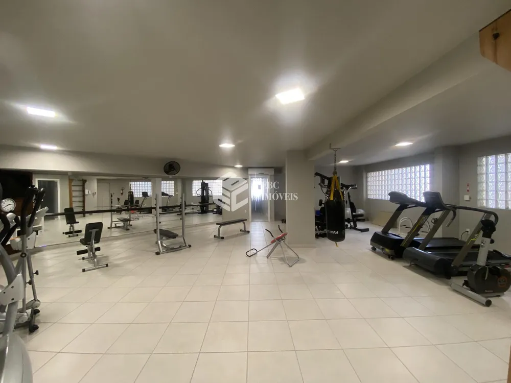 Apartamento, 3 quartos, 179 m² - Foto 1