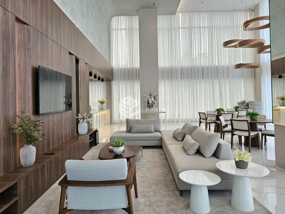 Apartamento, 4 quartos, 223 m² - Foto 2