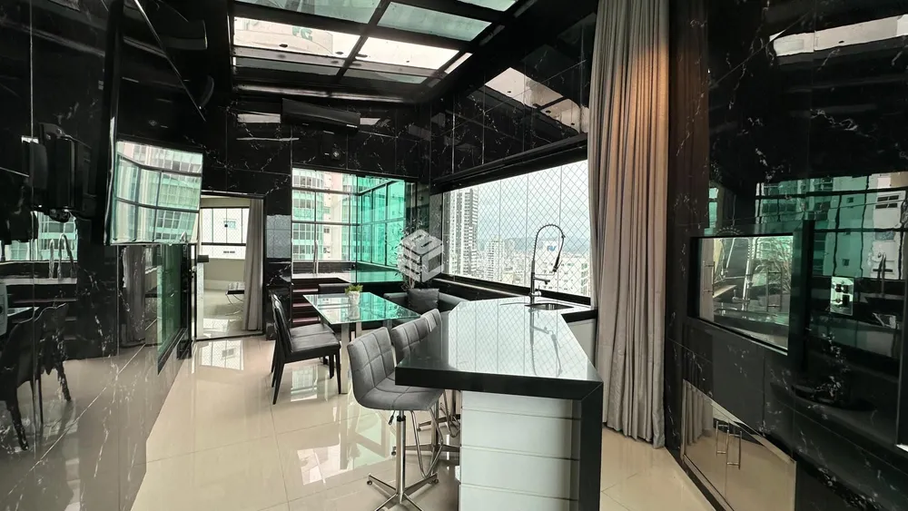 Cobertura, 4 quartos, 280 m² - Foto 1