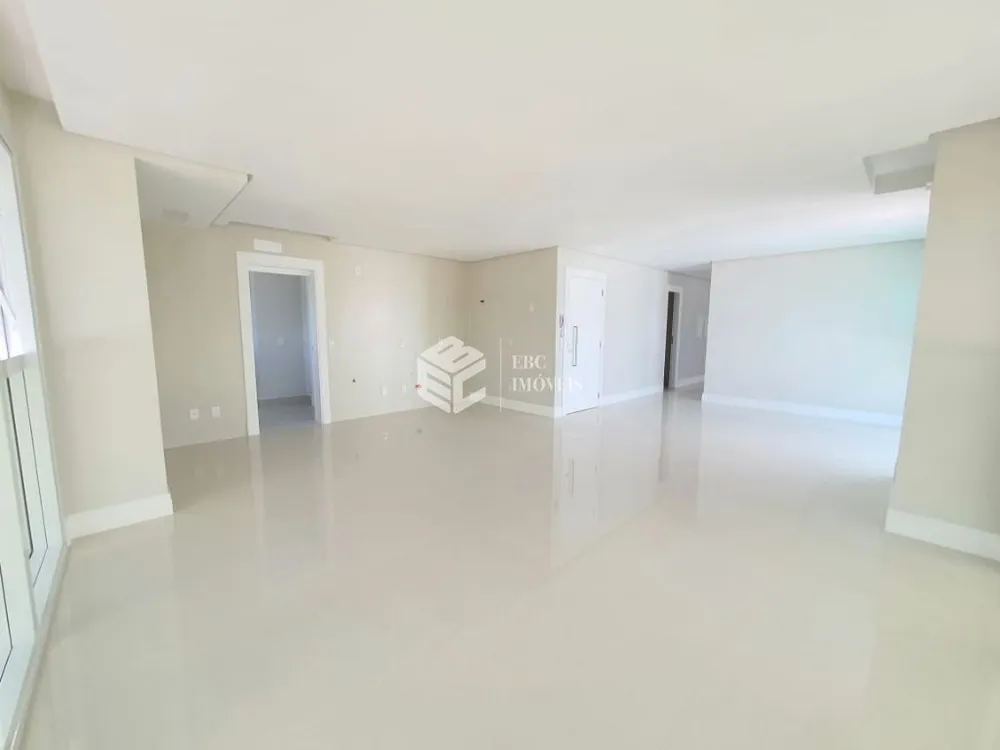 Apartamento, 3 quartos, 132 m² - Foto 4
