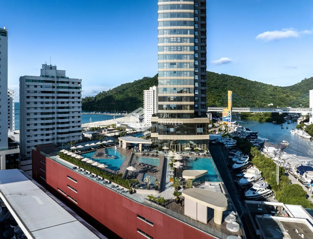 Apartamento, 4 quartos, 261 m² - Foto 4