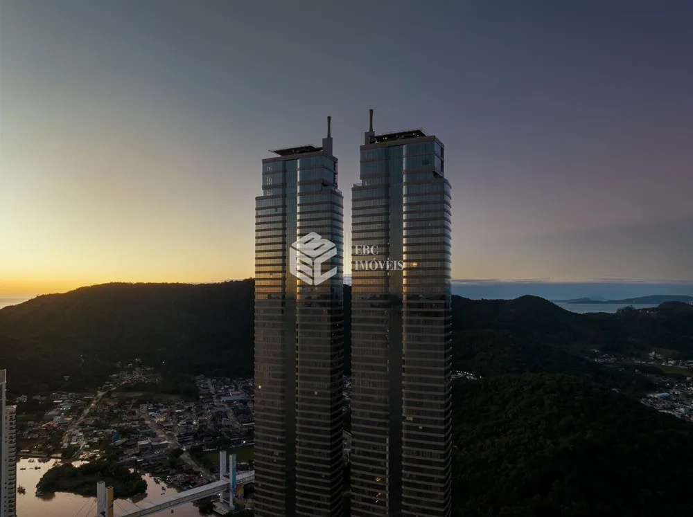 Apartamento, 4 quartos, 261 m² - Foto 2