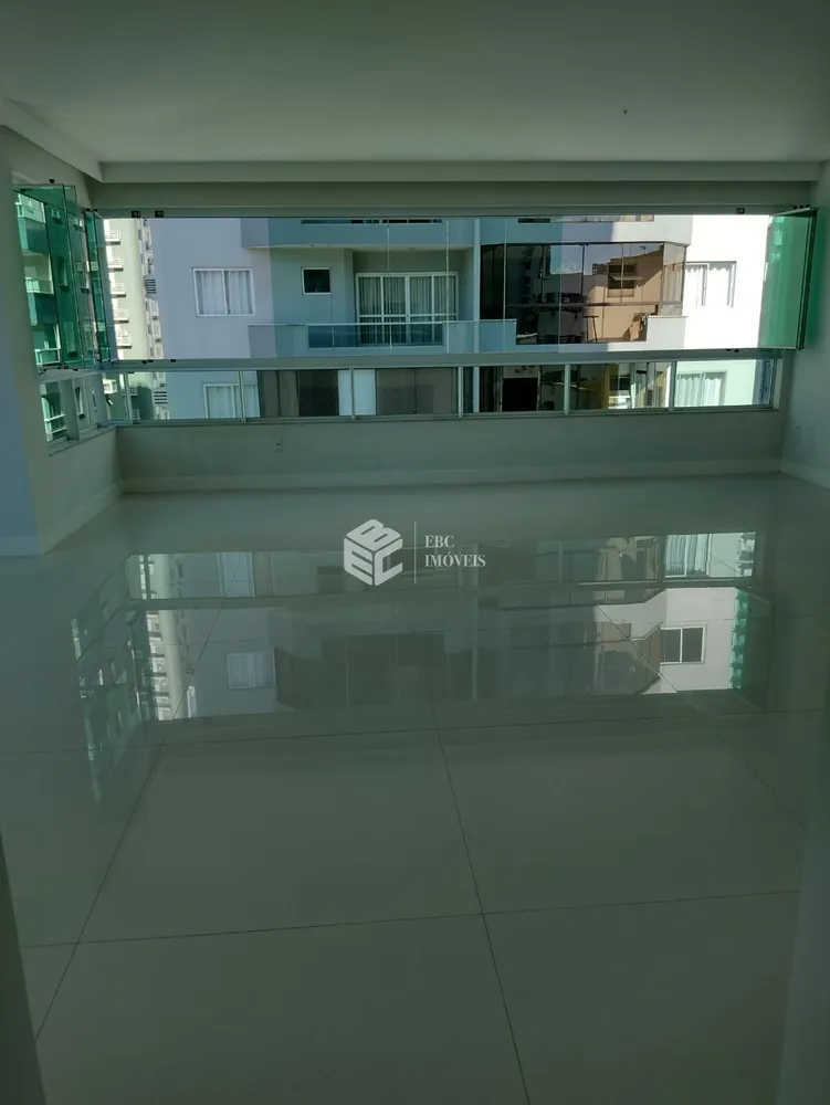 Apartamento, 3 quartos, 128 m² - Foto 2