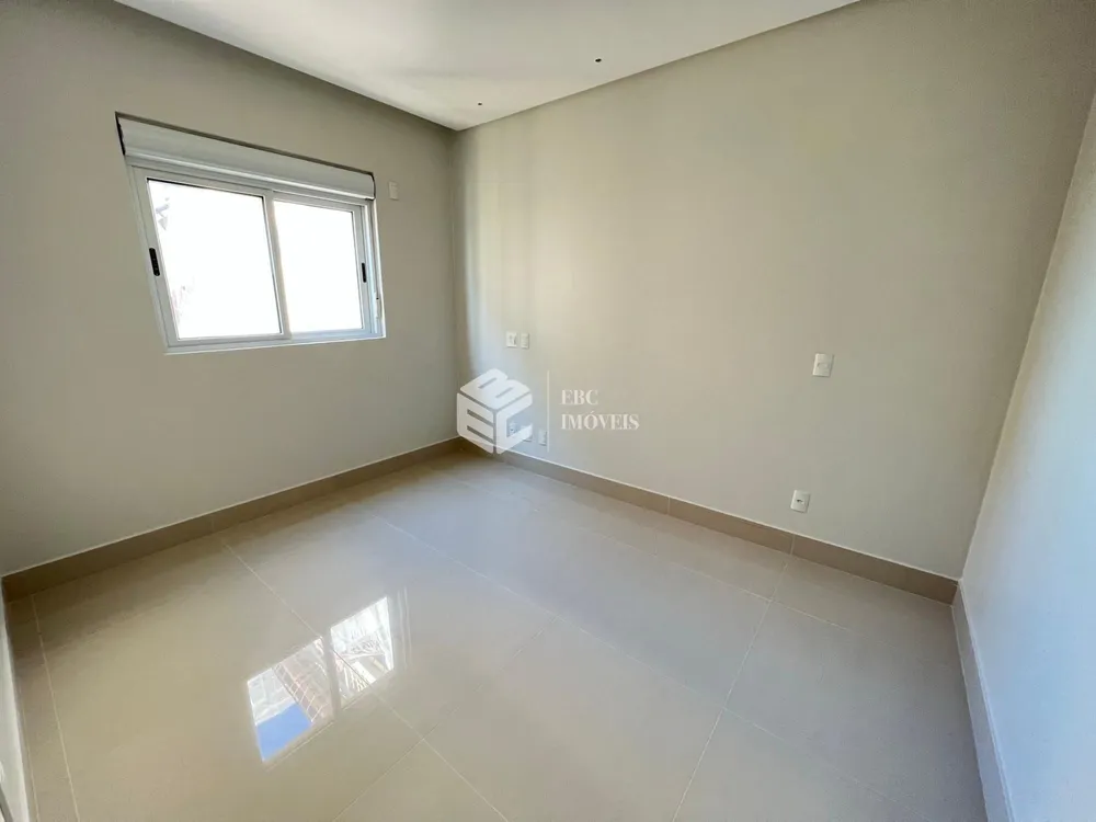 Apartamento, 4 quartos, 239 m² - Foto 1