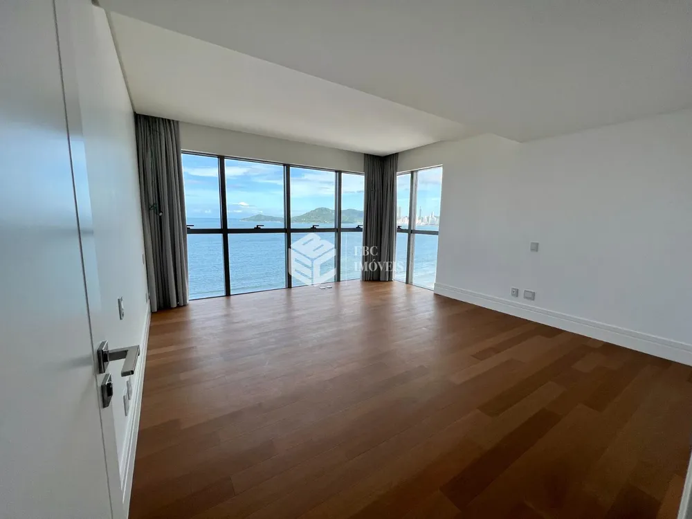Apartamento, 4 quartos, 216 m² - Foto 2