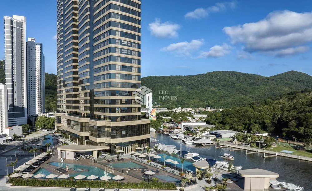 Apartamento, 4 quartos, 261 m² - Foto 2