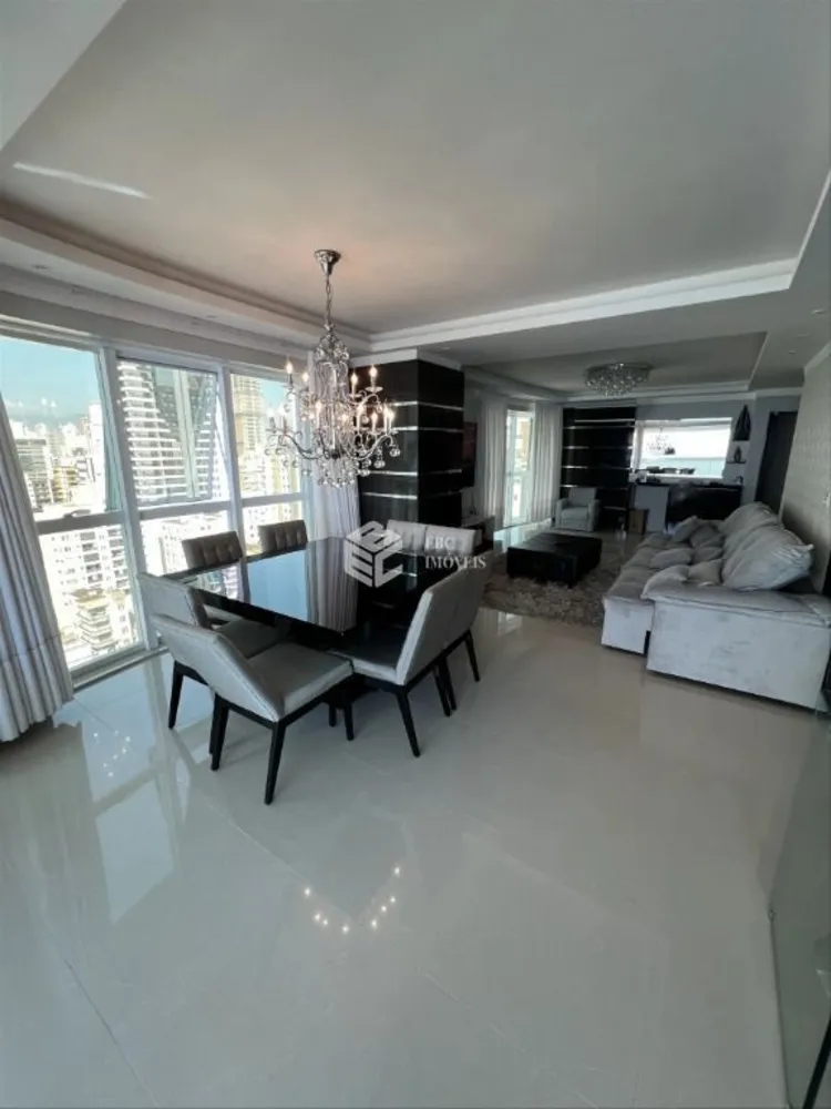 Apartamento, 4 quartos, 200 m² - Foto 1